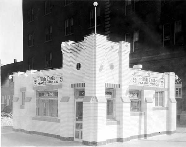 White Castle at Cermak and Wabash in 1929