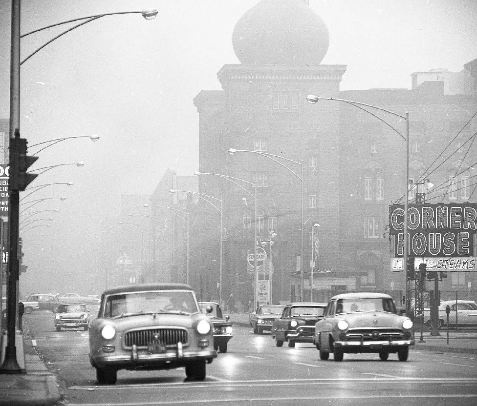 photo-chicago-ohio-and-ontario-streets-medinah-temple-in-background-corner-house-was-at-100-e-ohio-foggy-day-1963