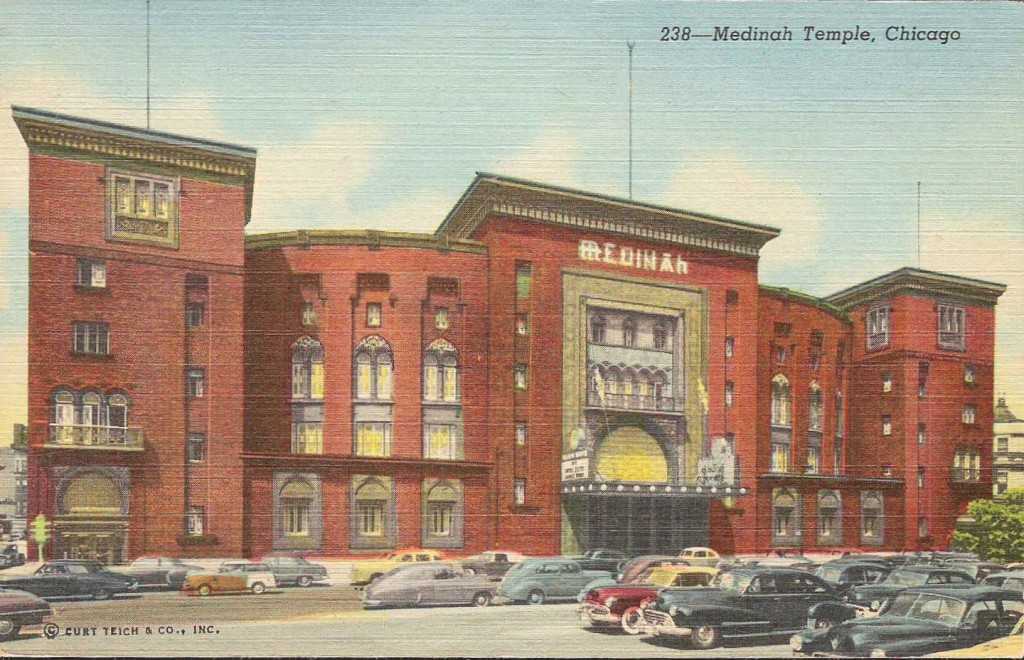 postcard-chicago-medinah-temple-600-n-wabash-ave-c1950
